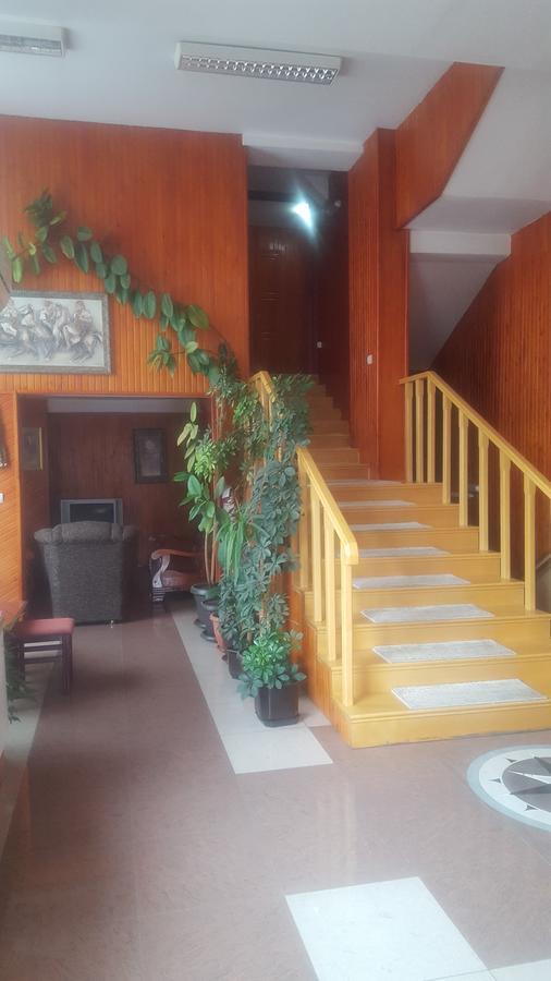 Hotel Satelit Kumanovo Exteriér fotografie